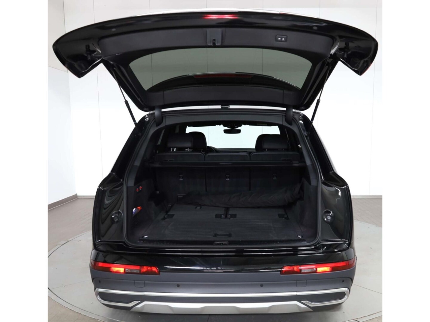 Image about Audi Q7 45 TDI quattro tiptronic
