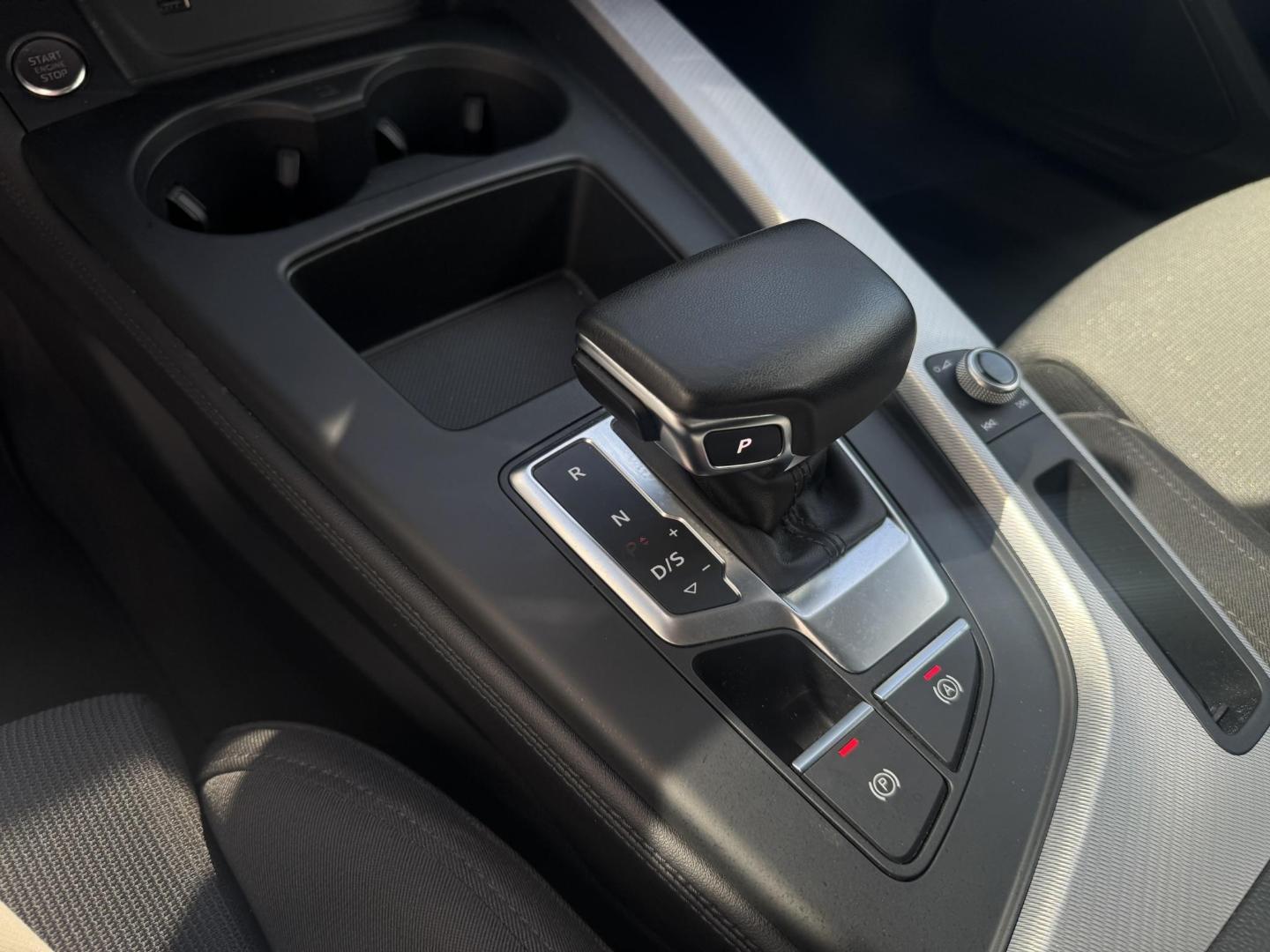 Image about Audi A4 allroad quattro Design 40 TDI 150 kW (204 ch) S tronic