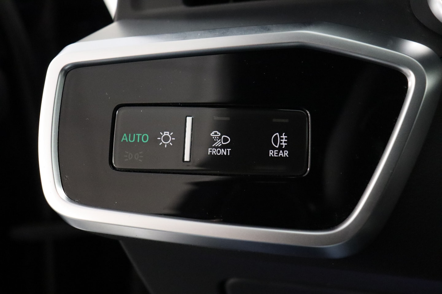 Bild über Audi A6 Avant advanced 45 TDI quattro S tronic - für weitere Informationen kontaktieren Sie den Audi Partner