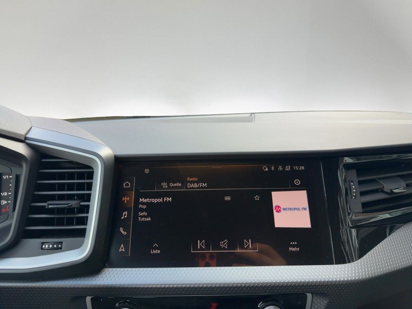 Bild über Audi A1 Sportback S line 25 TFSI S tronic - für weitere Informationen kontaktieren Sie den Audi Partner