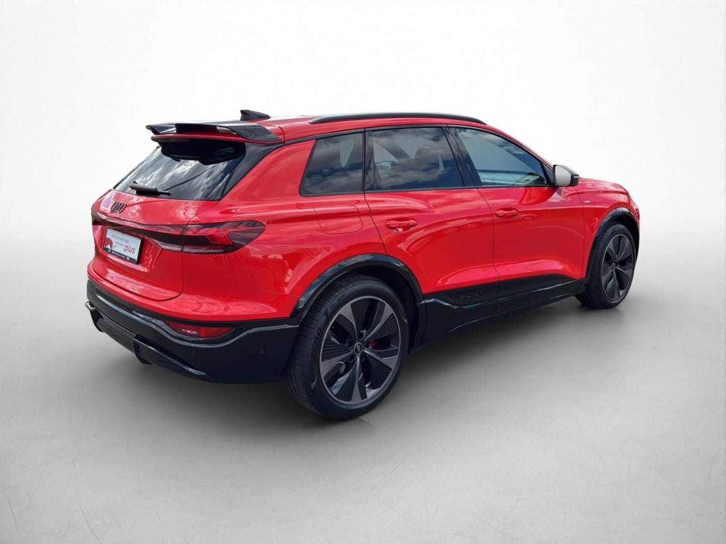 Bild über Audi Q6 SUV e-tron e-tron performance - für weitere Informationen kontaktieren Sie den Audi Partner
