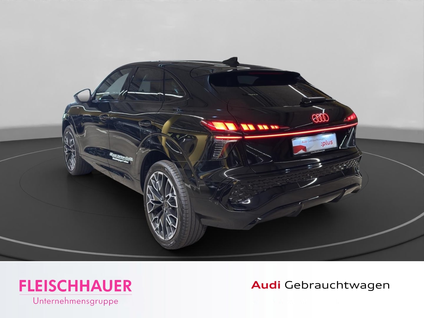Bild über Audi Q3 Sportback TFSI 110 kW S tronic - für weitere Informationen kontaktieren Sie den Audi Partner