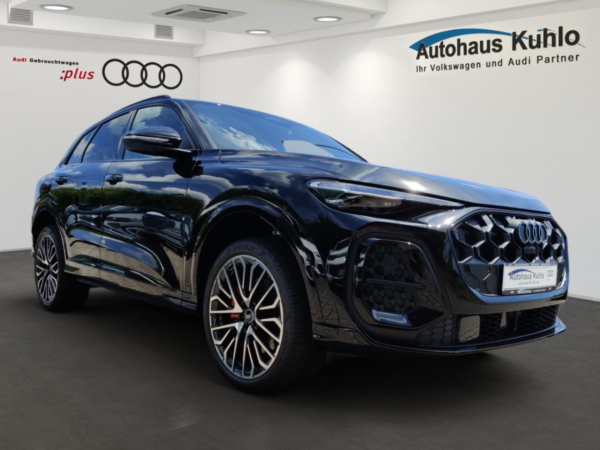 Audi Q5 SUV e-hybrid edition one