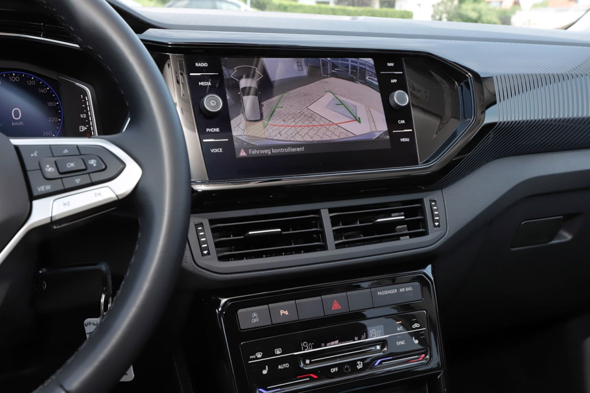 Volkswagen T-Cross Style