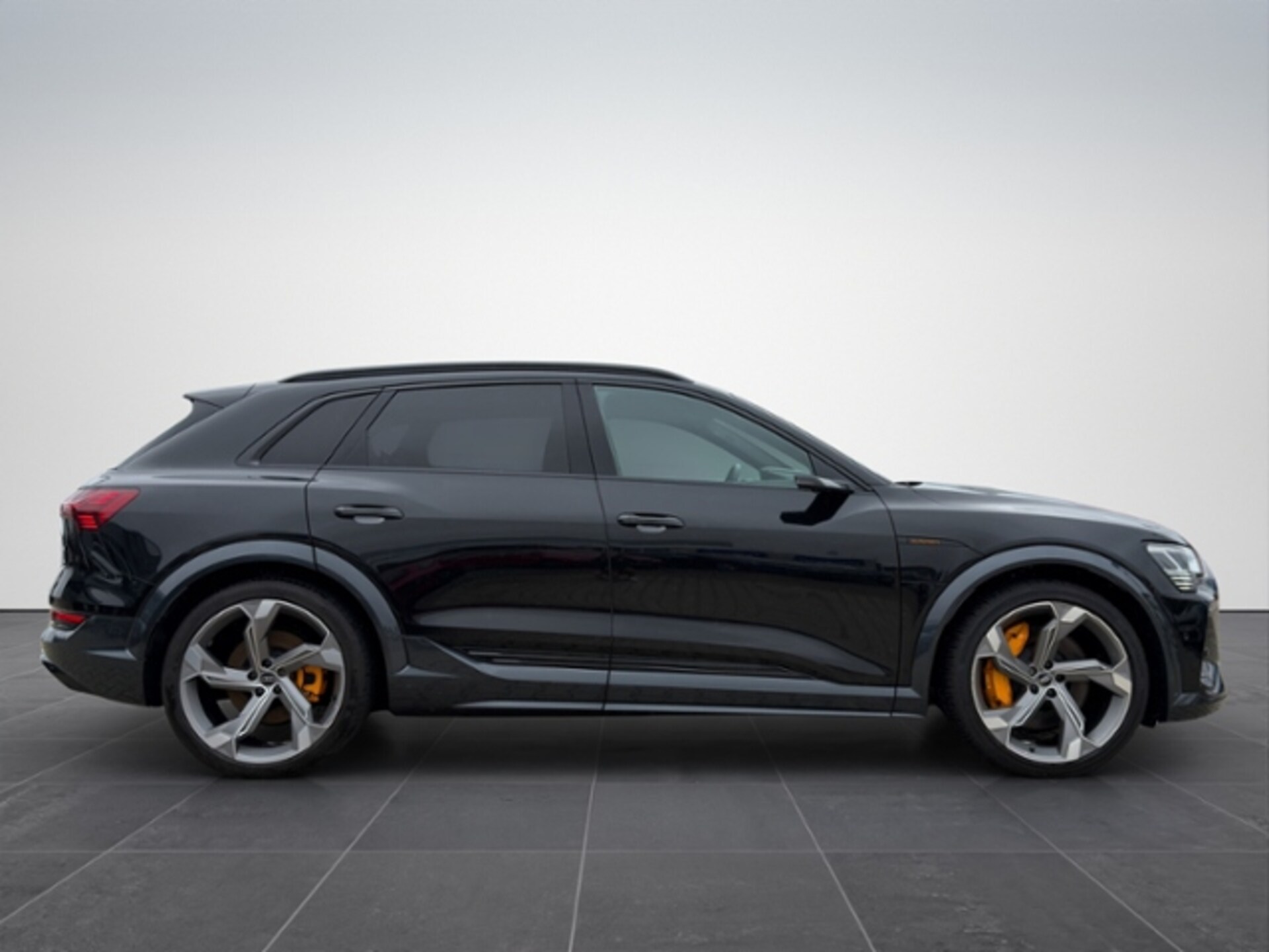 Audi e-tron S