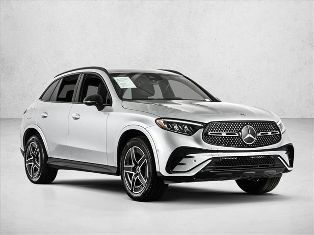 2025 Mercedes-Benz GLC 300