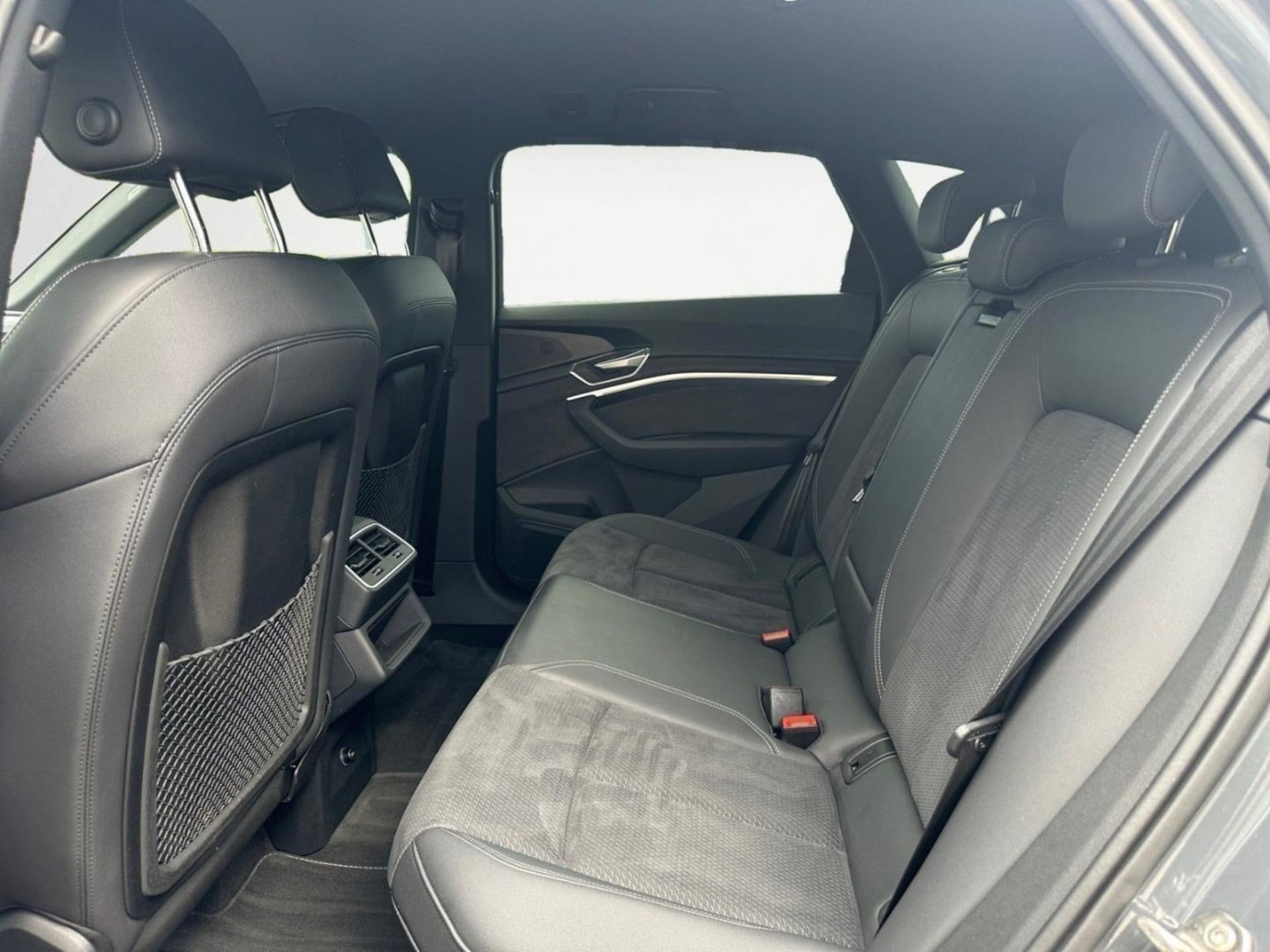 Audi Q8 e-tron S line