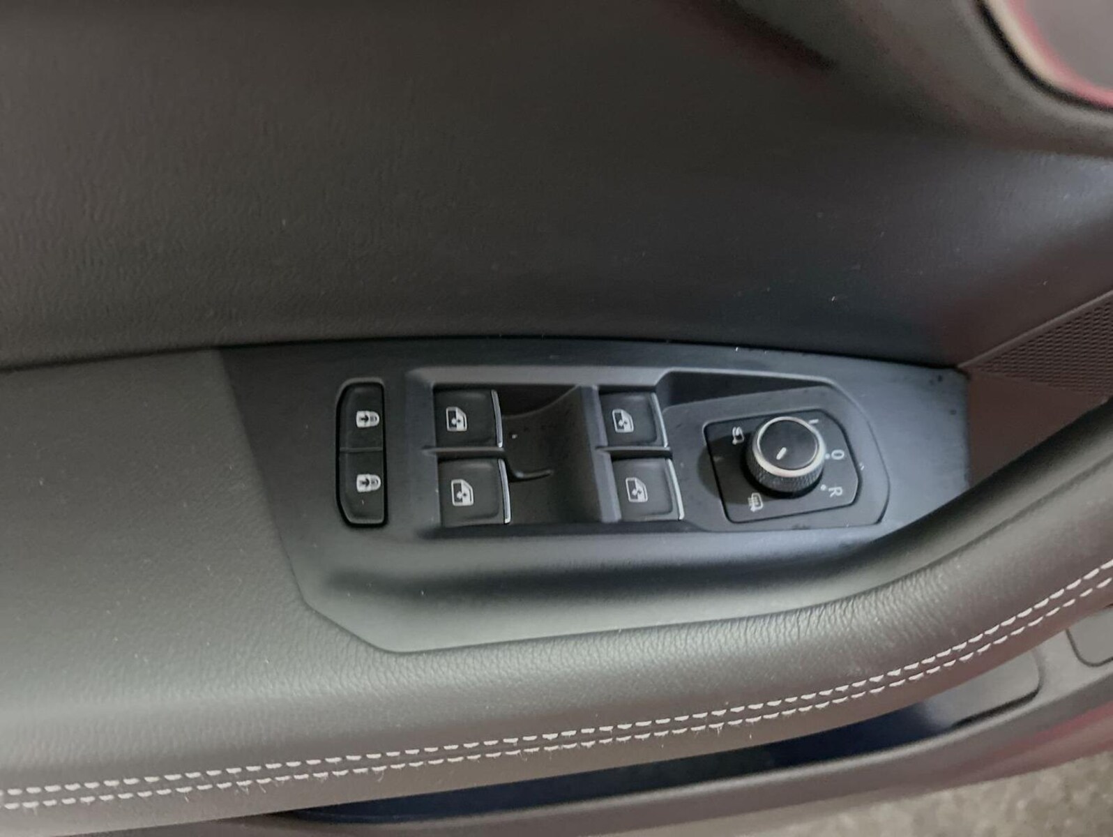Volkswagen Touareg – Bild 13