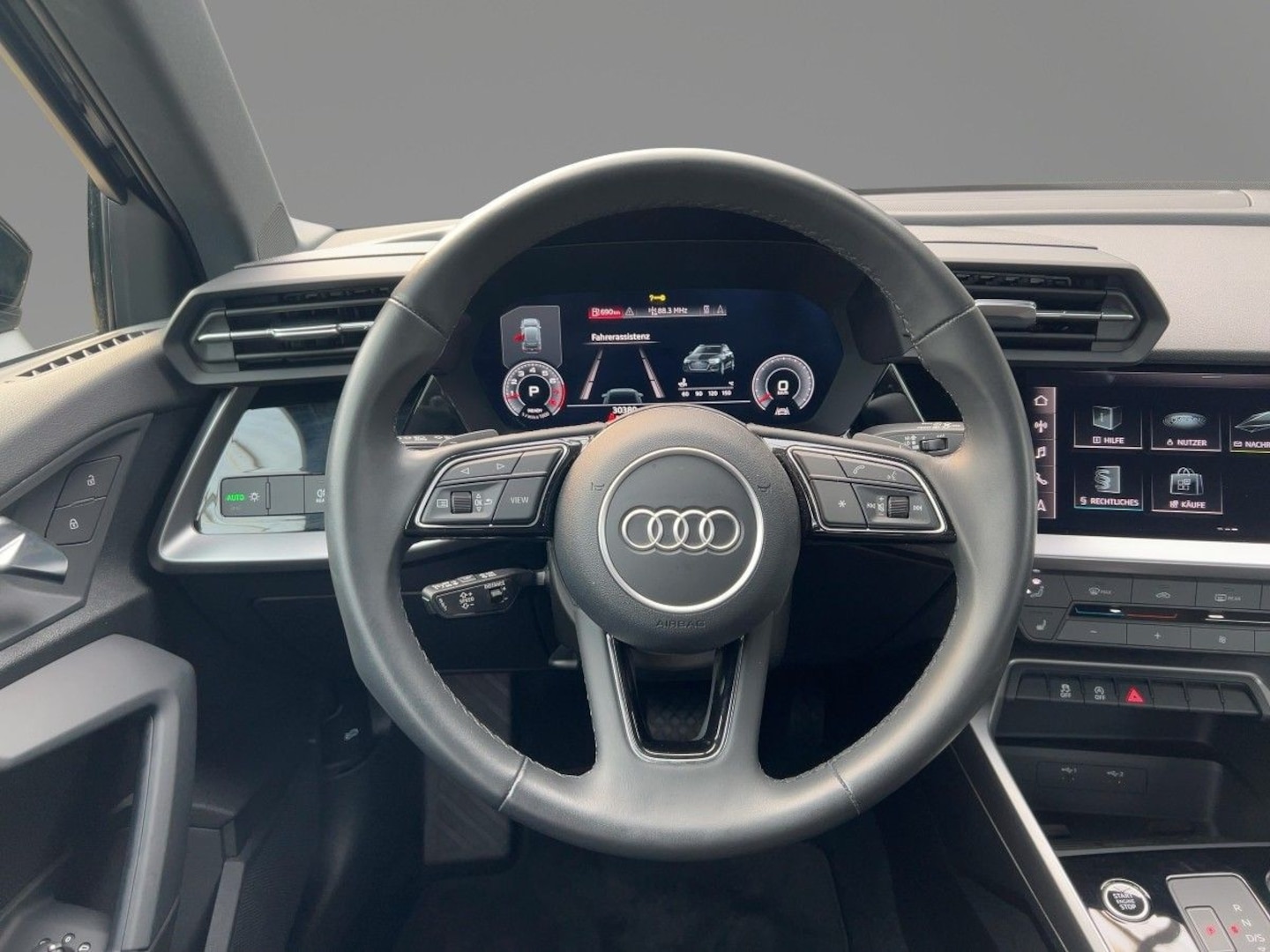 Bild über Audi A3 Sportback 35 TFSI S tronic - für weitere Informationen kontaktieren Sie den Audi Partner
