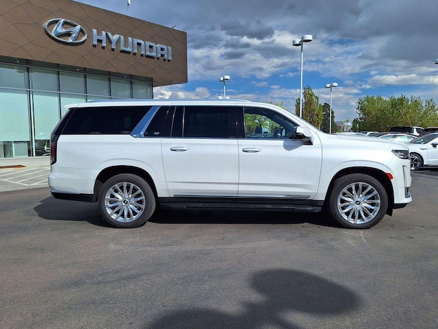 2023 Cadillac Escalade ESV