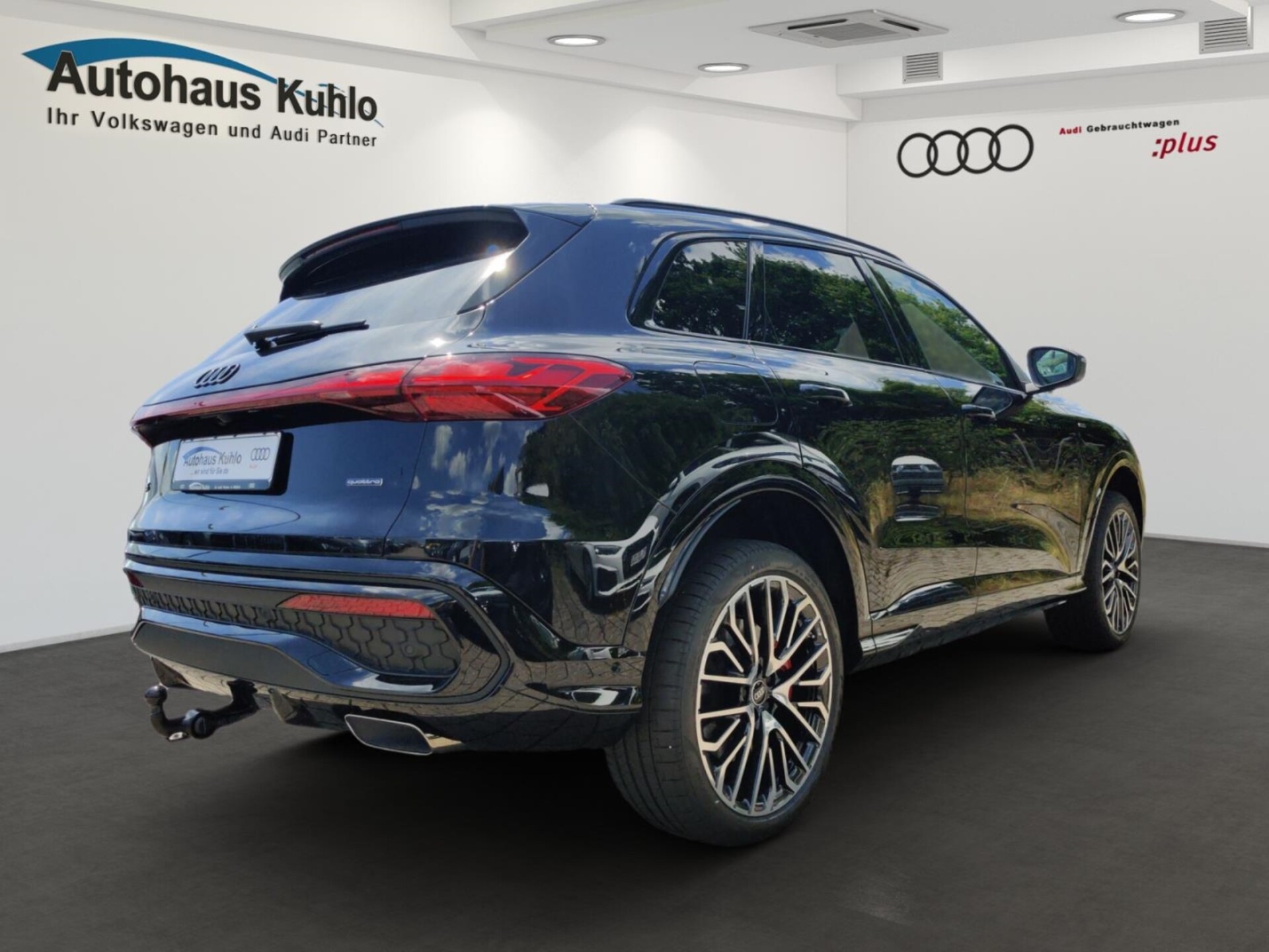 Audi Q5 SUV e-hybrid edition one