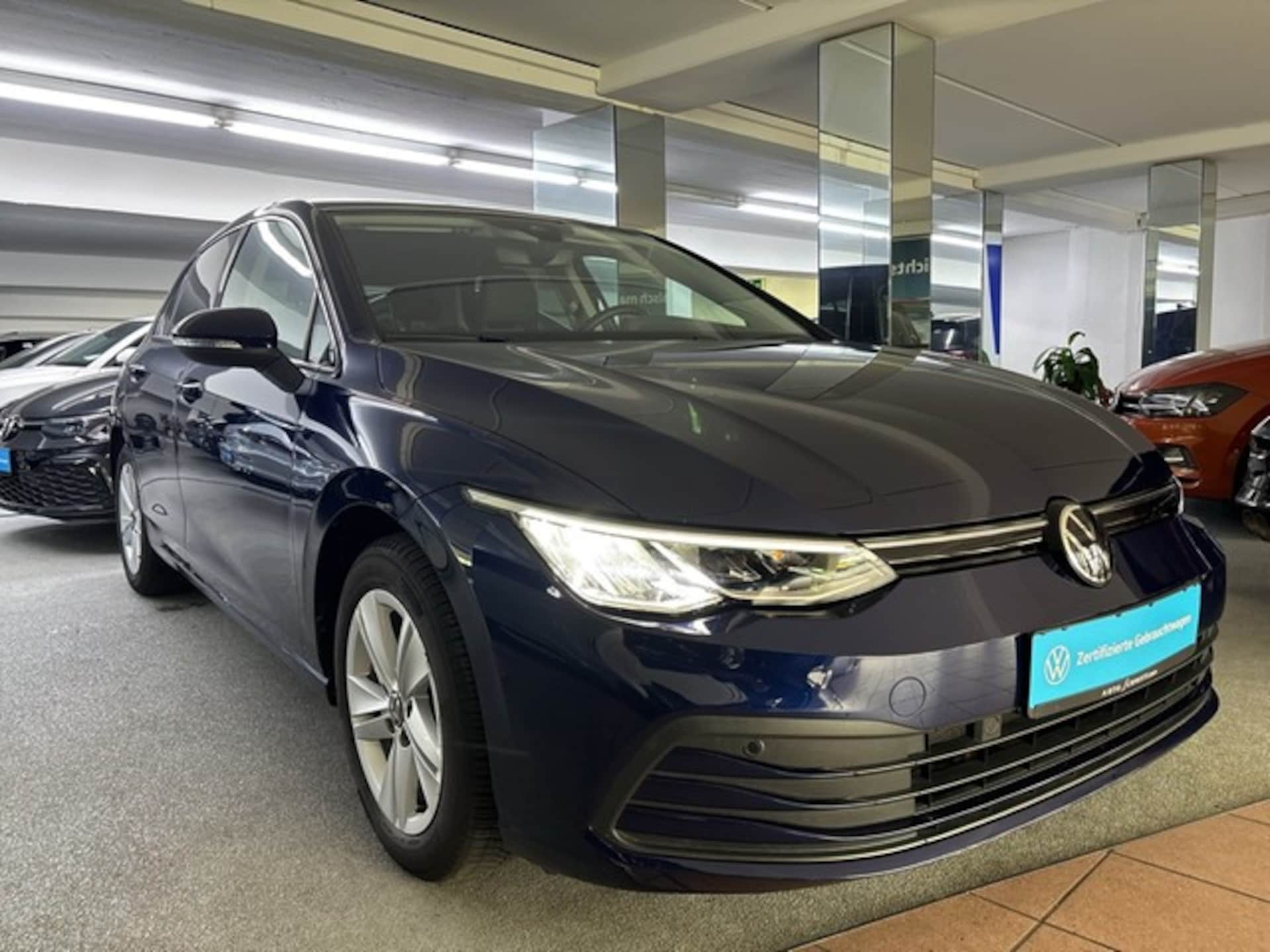 Volkswagen Golf Life
