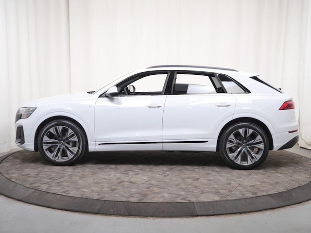 2026 Audi Q8