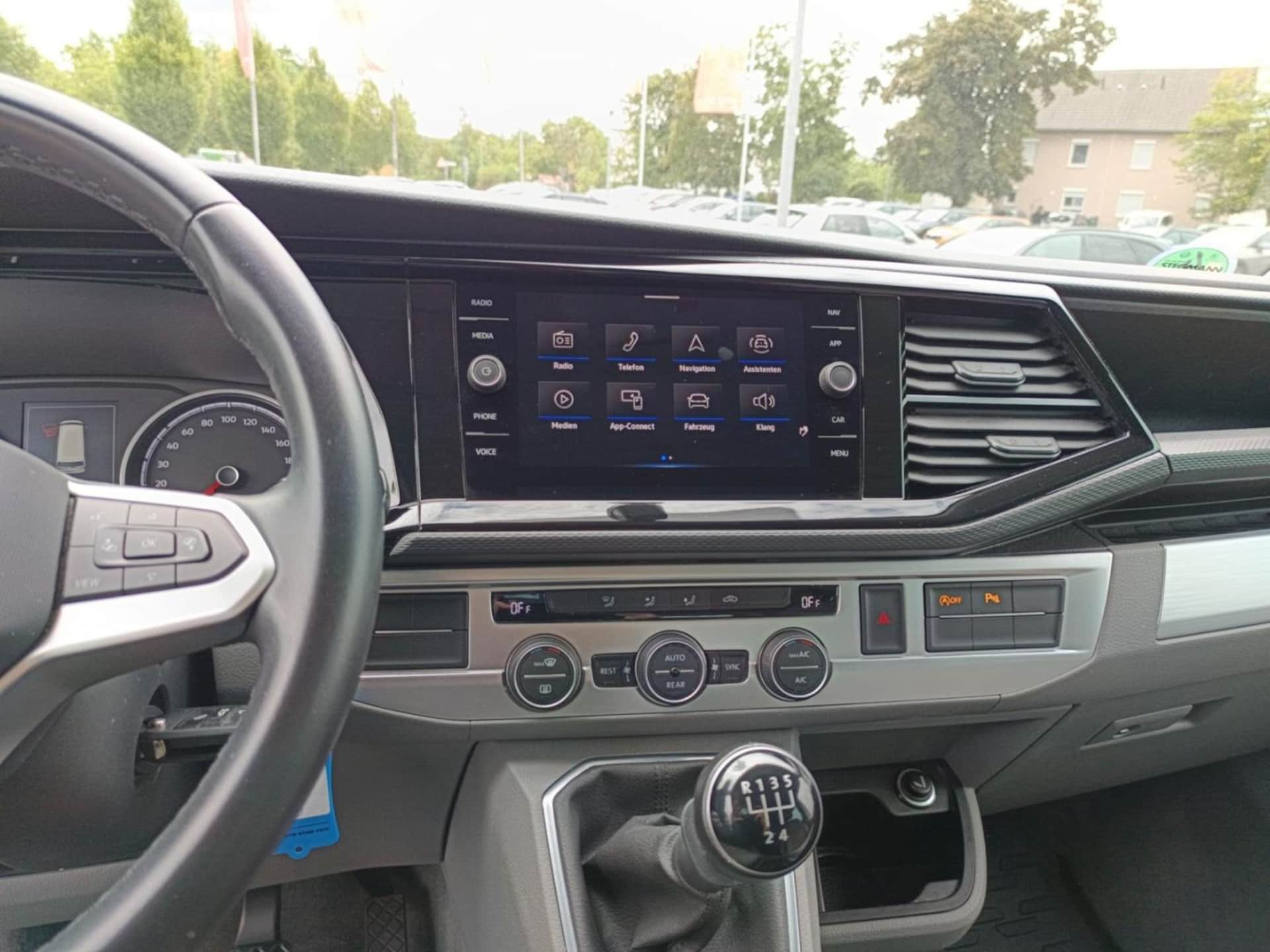 Volkswagen T6.1 California Beach