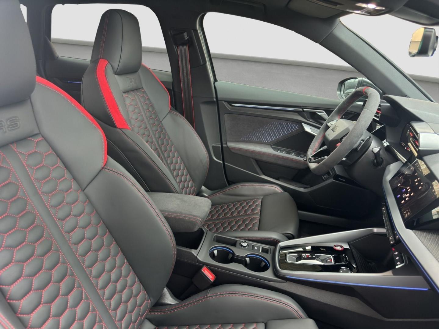 Image about Audi RS 3 Sportback TFSI quattro S tronic