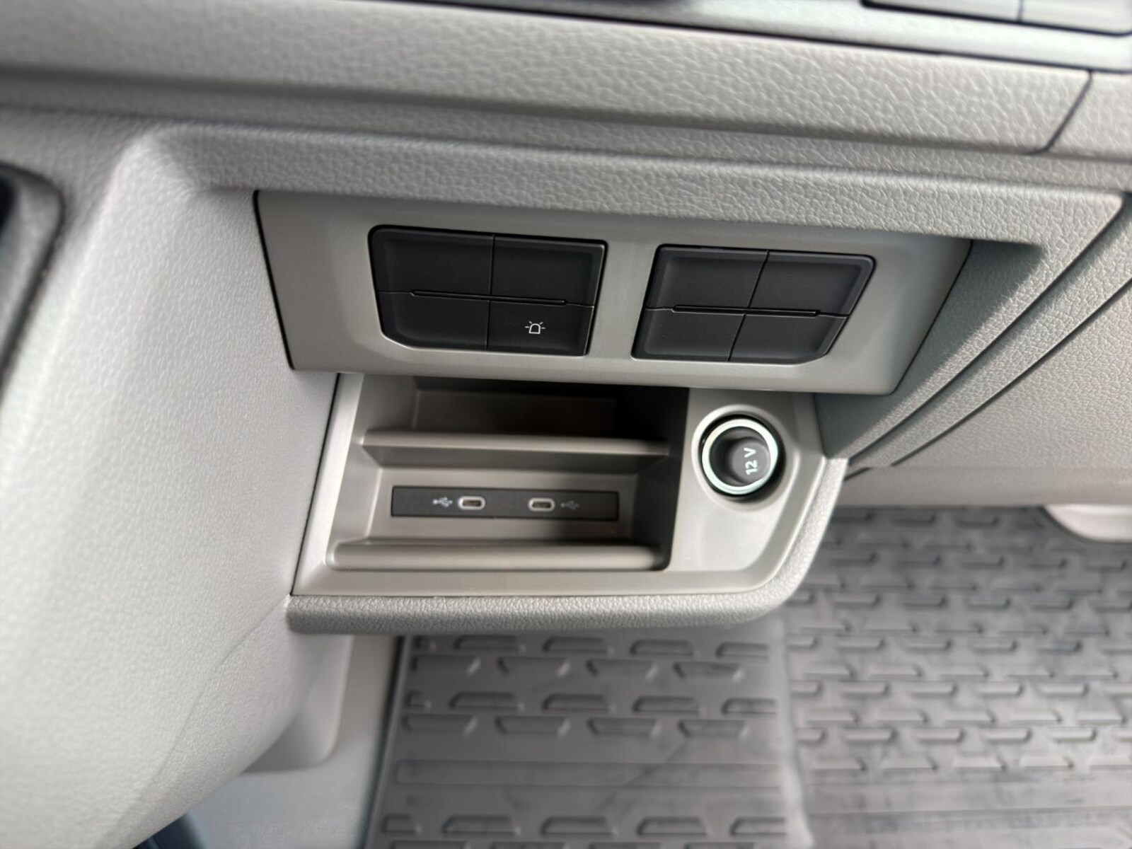 Volkswagen Crafter Doppelkabine langer Radstand – Bild 25