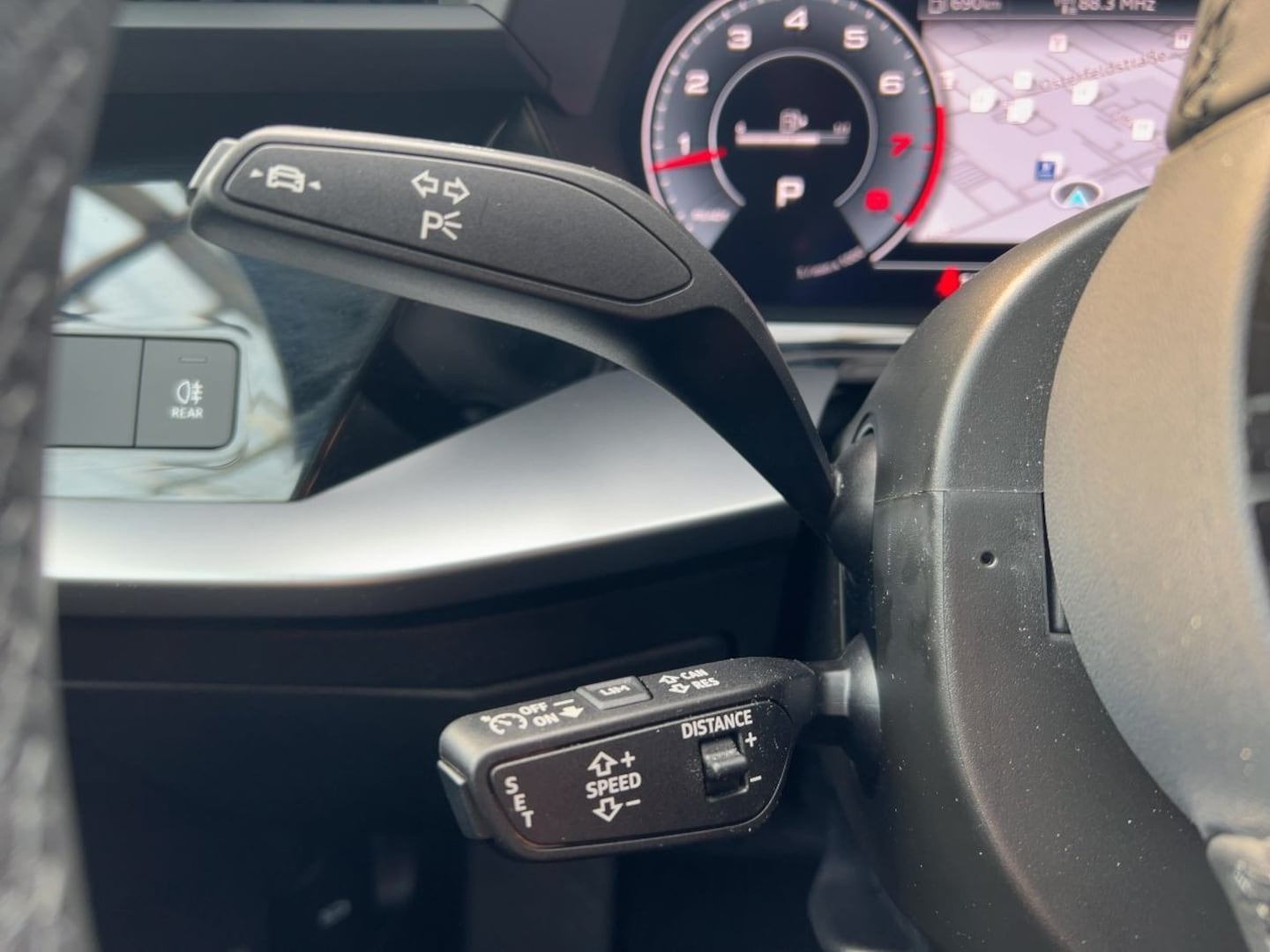 Bild über Audi A3 Sportback 35 TFSI S tronic - für weitere Informationen kontaktieren Sie den Audi Partner