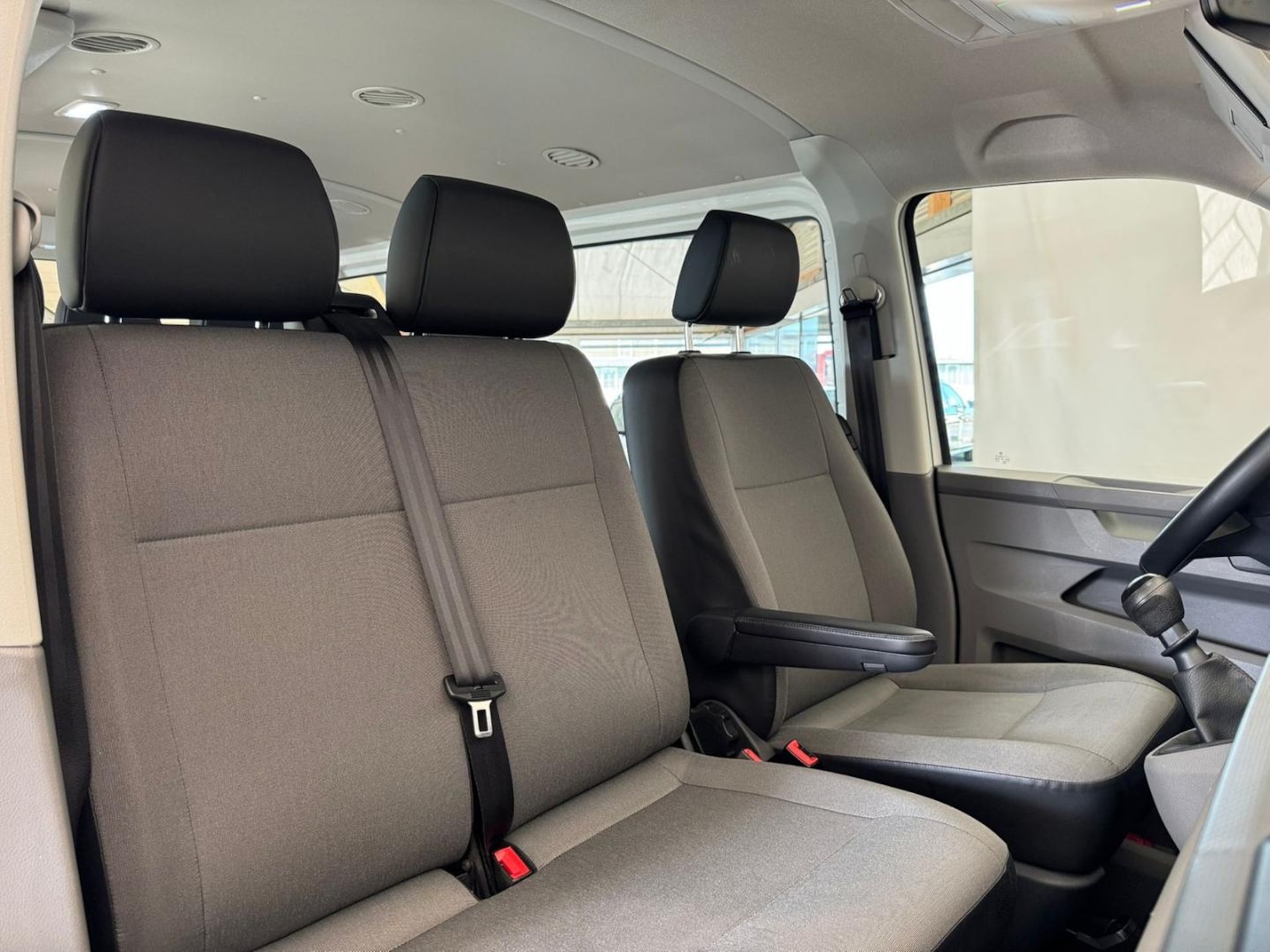 Volkswagen T6.1 Transporter Kombi kurzer Radstand