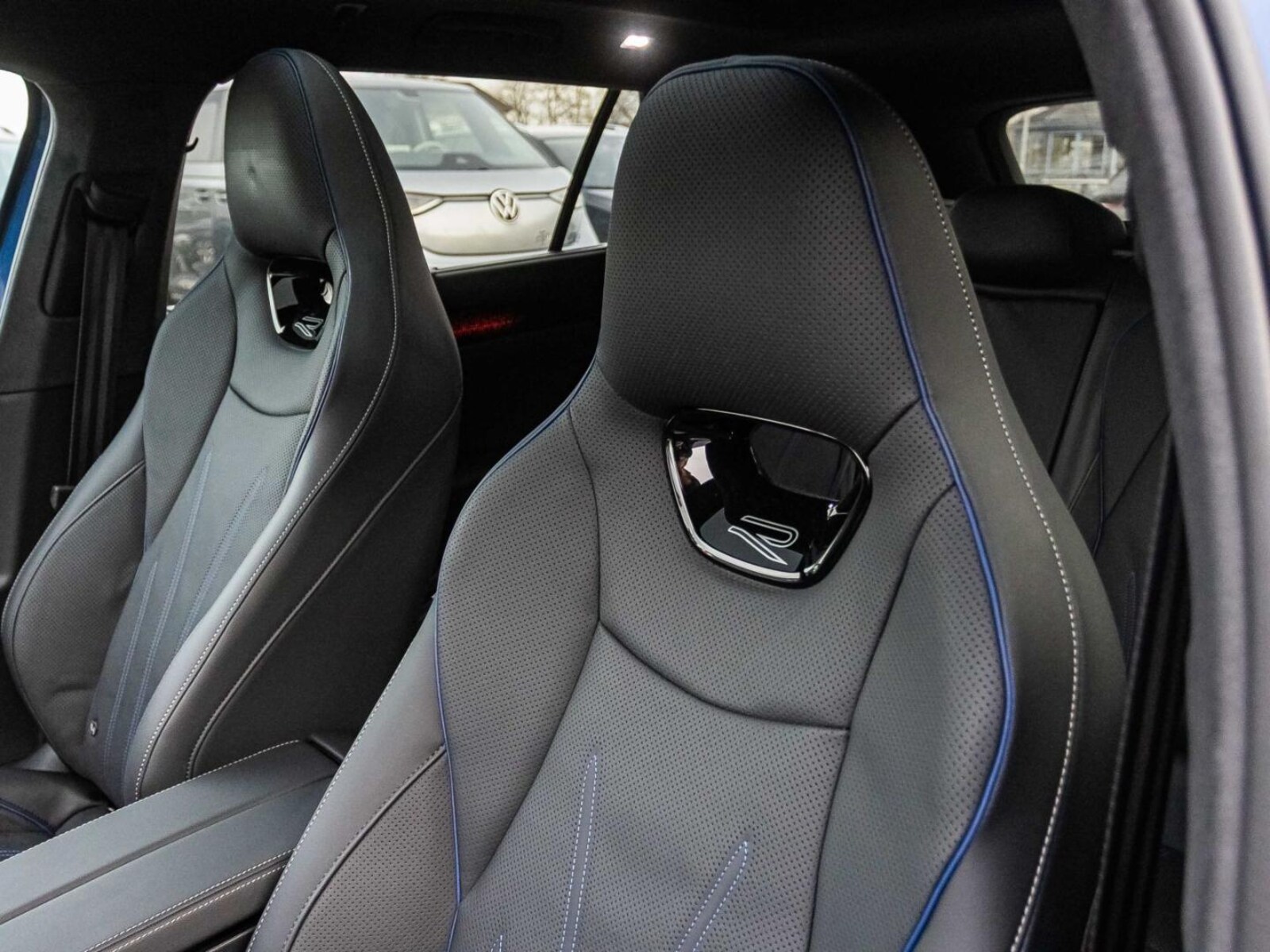 Volkswagen Passat – Bild 12