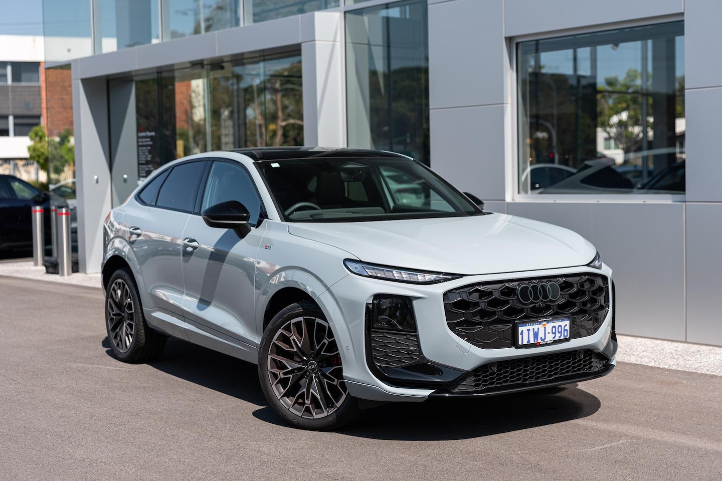 Image about Audi Q3 Sportback TFSI quattro 195 kW