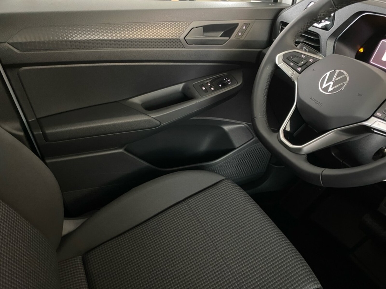 Volkswagen Caddy Cargo – Bild 9