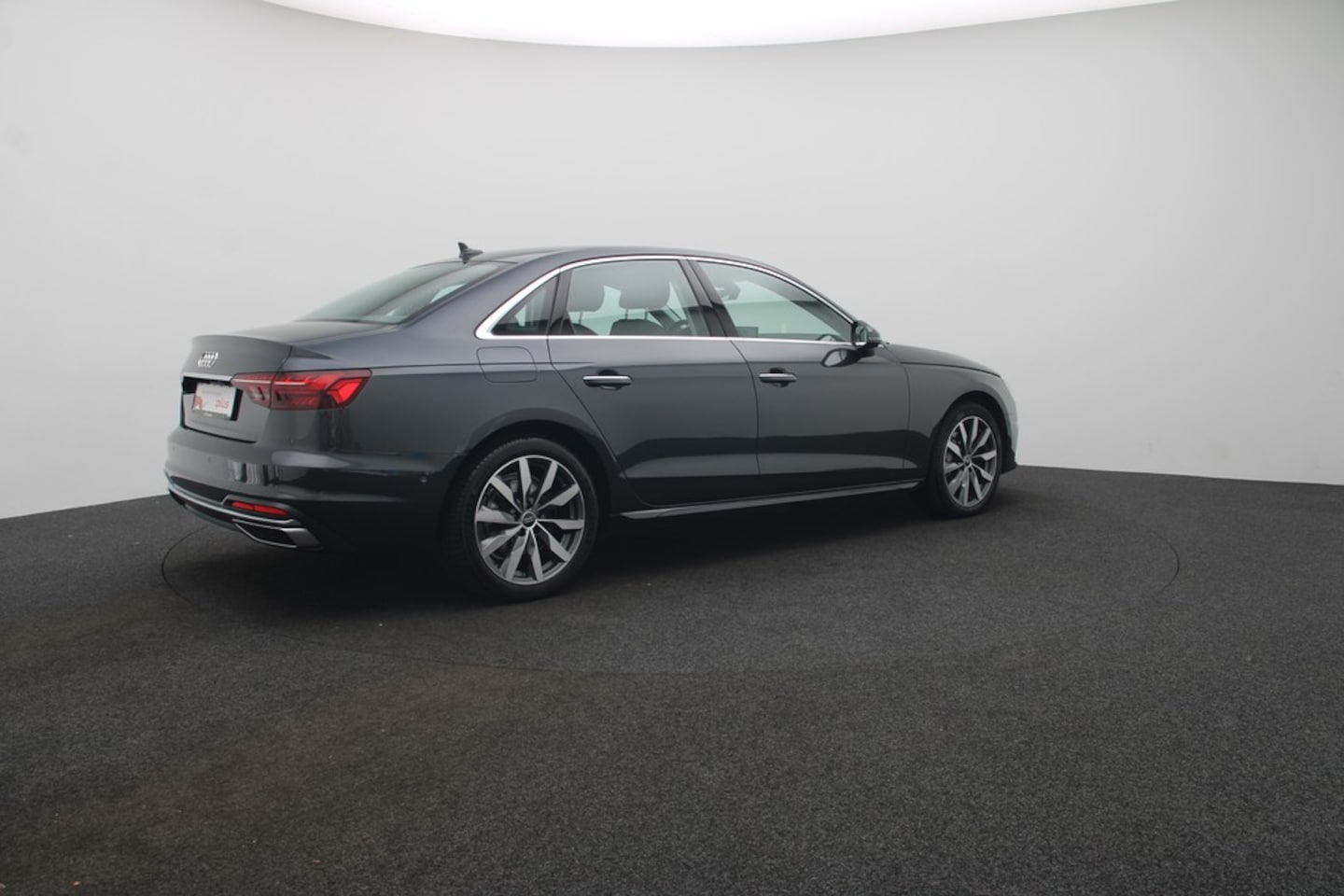 Bild über Audi A4 Limousine advanced 40 TFSI S tronic - für weitere Informationen kontaktieren Sie den Audi Partner