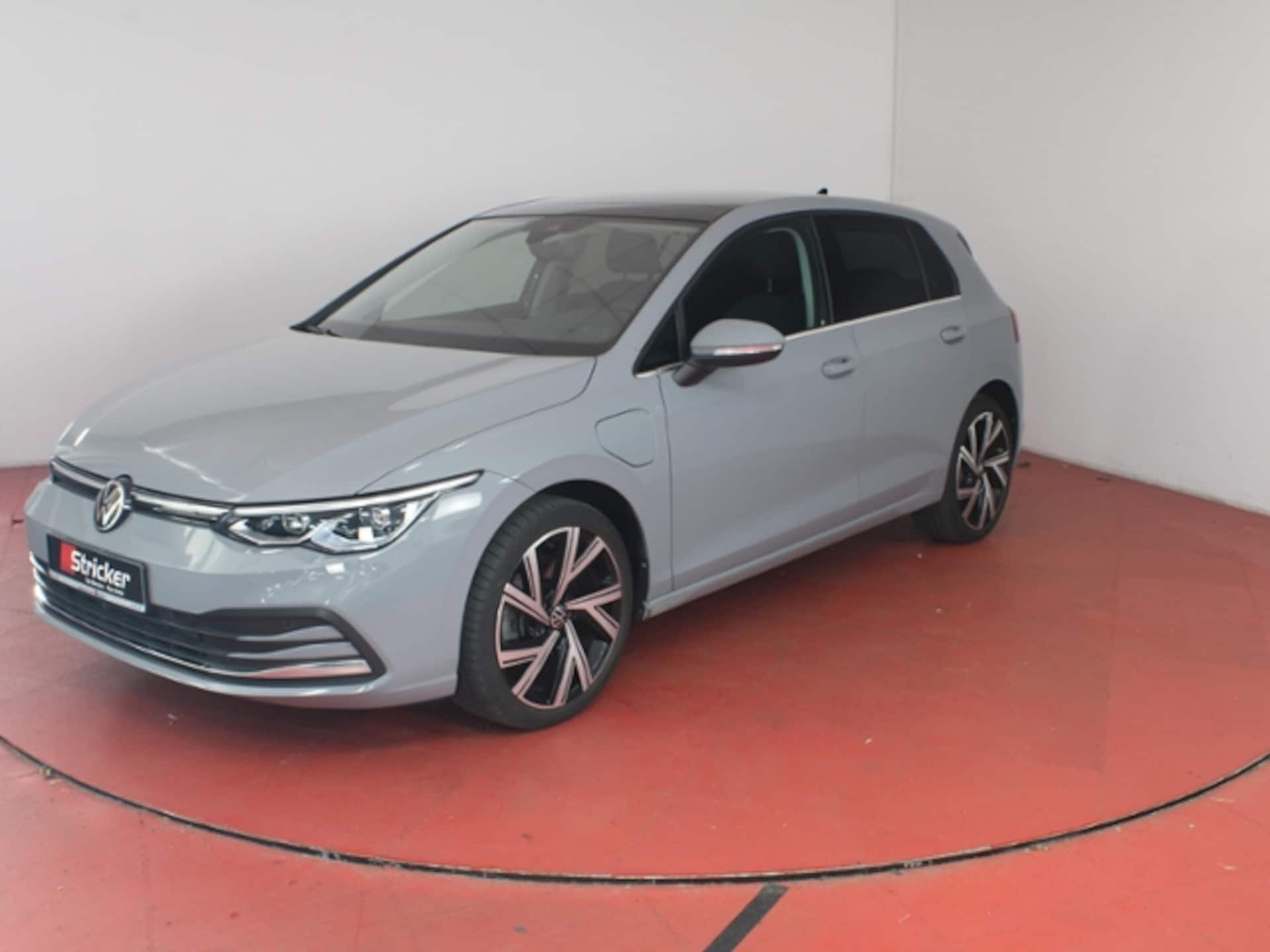 Volkswagen Golf Style