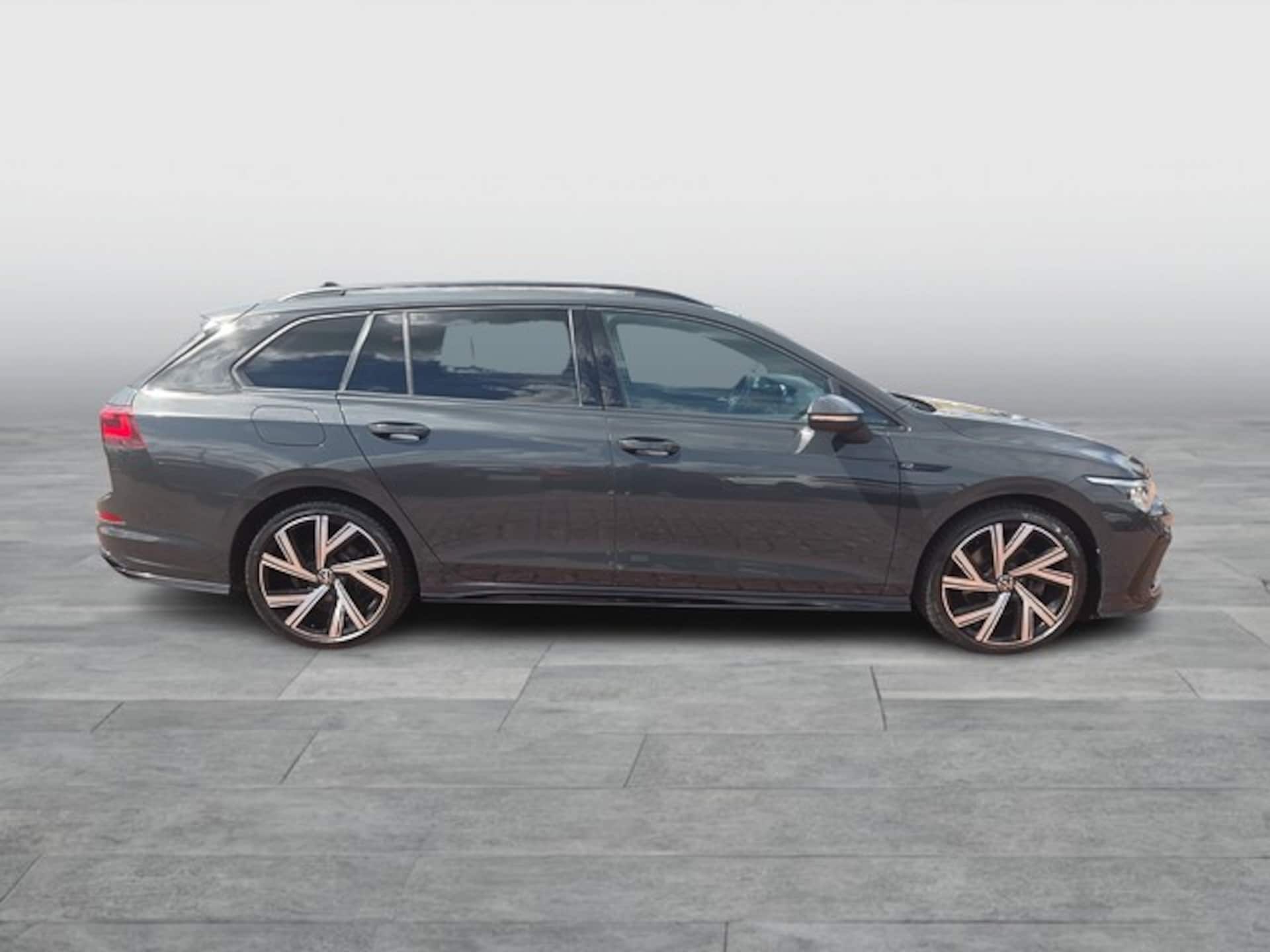 Volkswagen Golf Variant R-Line