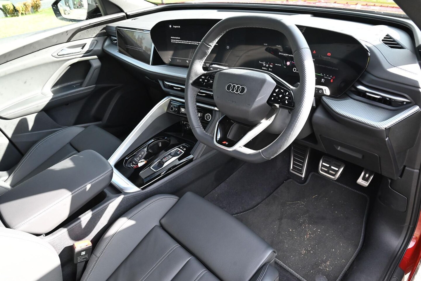 Image about Audi Q5 SUV e-hybrid quattro S tronic