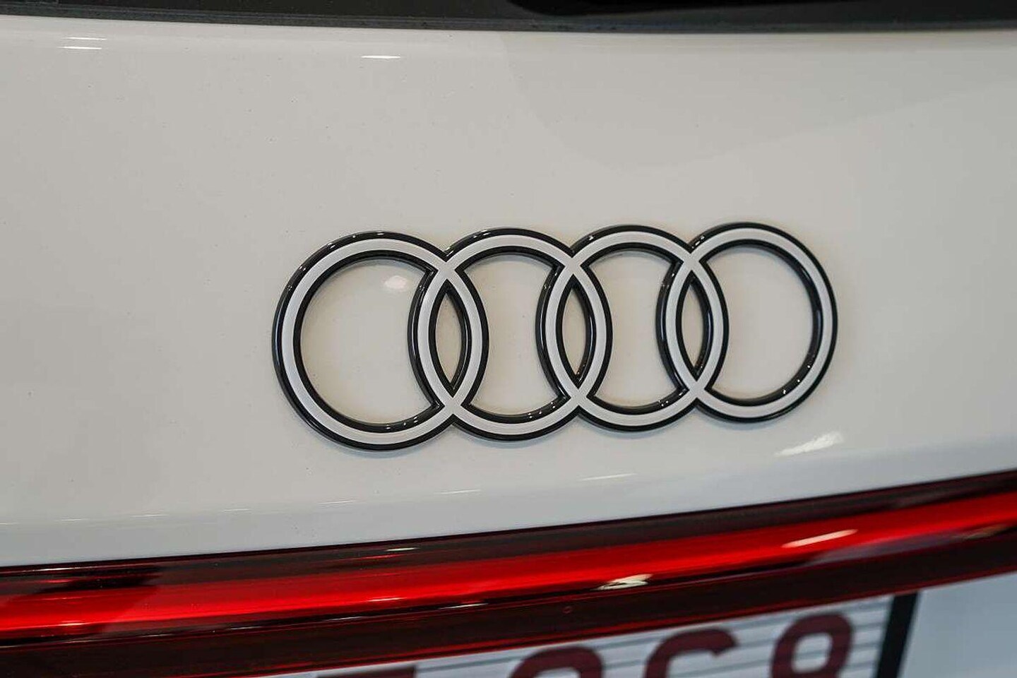 Image about Audi Q6 SUV e-tron e-tron