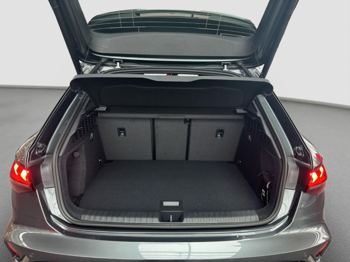 Image about Audi RS 3 Sportback TFSI quattro S tronic