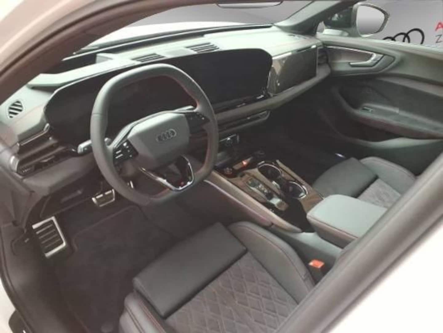 Bild über Audi A5 Limousine e-hybrid e-hybrid quattro 220 kW S tronic - für weitere Informationen kontaktieren Sie den Audi Partner