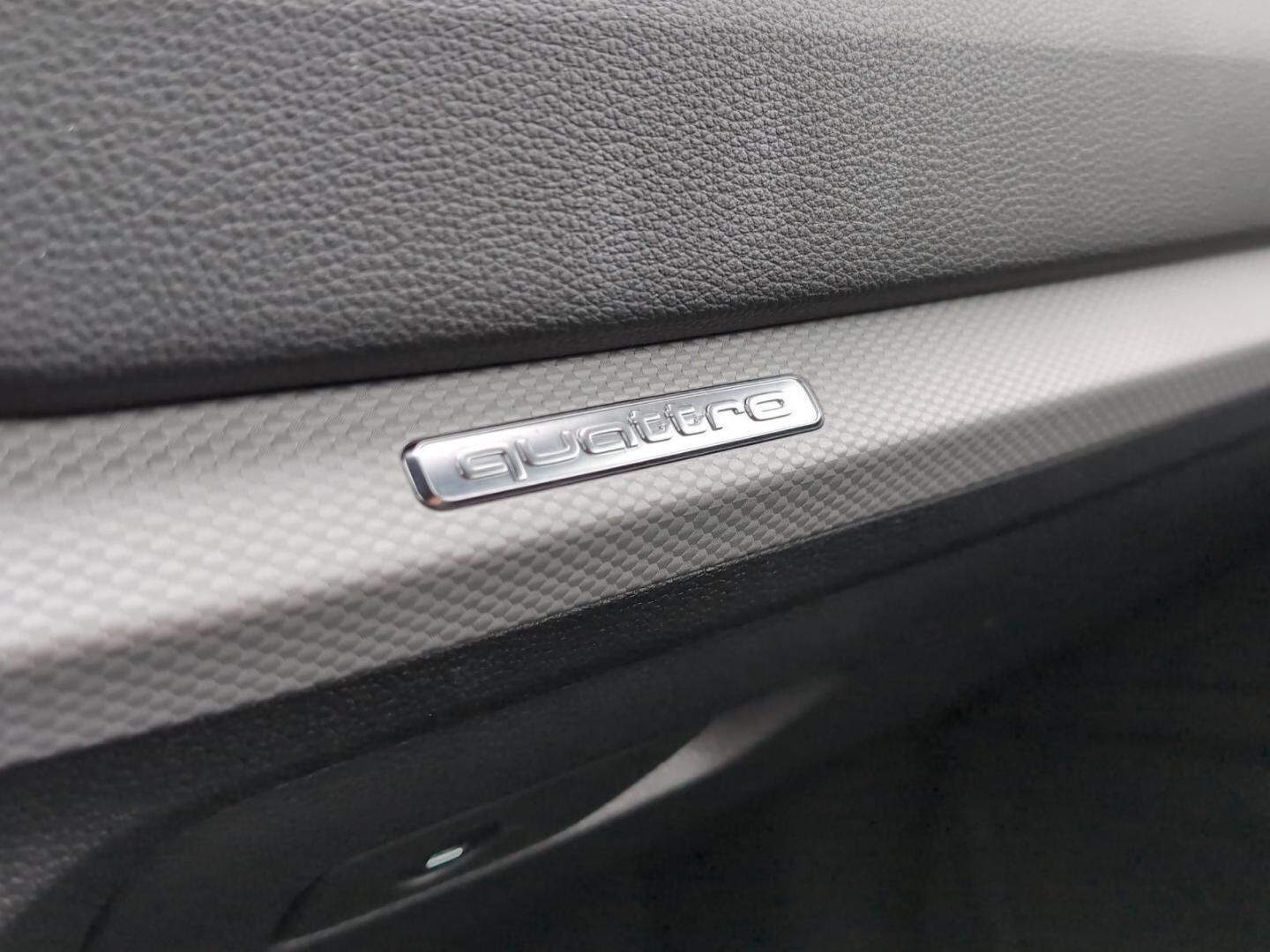 Bild über Audi Q2 advanced 40 TFSI quattro S tronic - für weitere Informationen kontaktieren Sie den Audi Partner