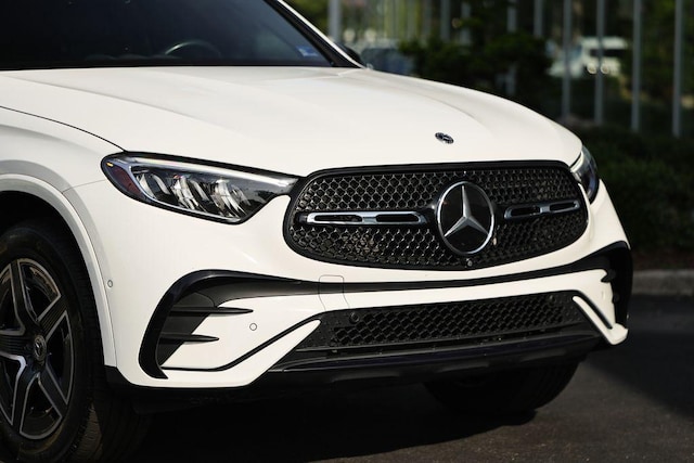 2024 Mercedes-Benz GLC 300