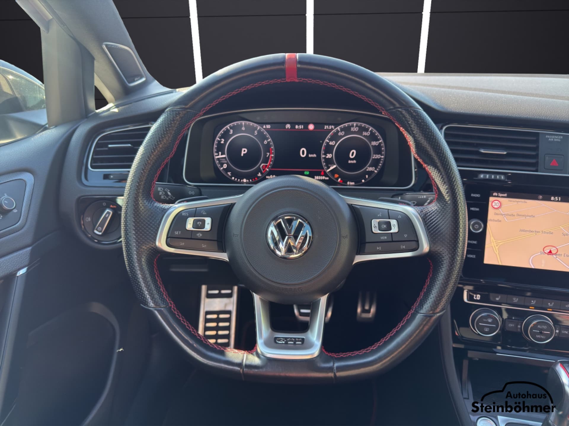 Volkswagen Golf GTI