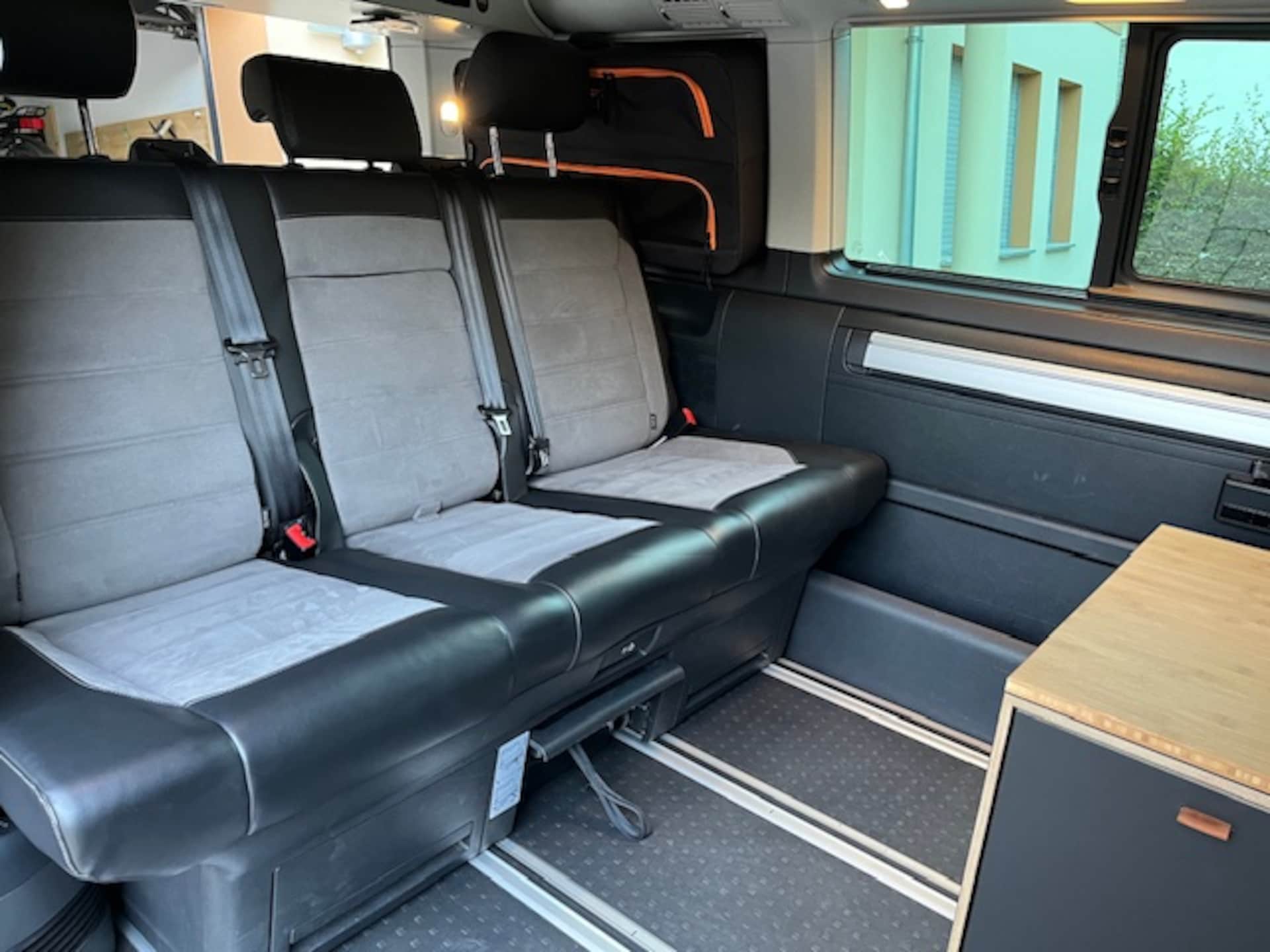 Volkswagen T6.1 California Beach