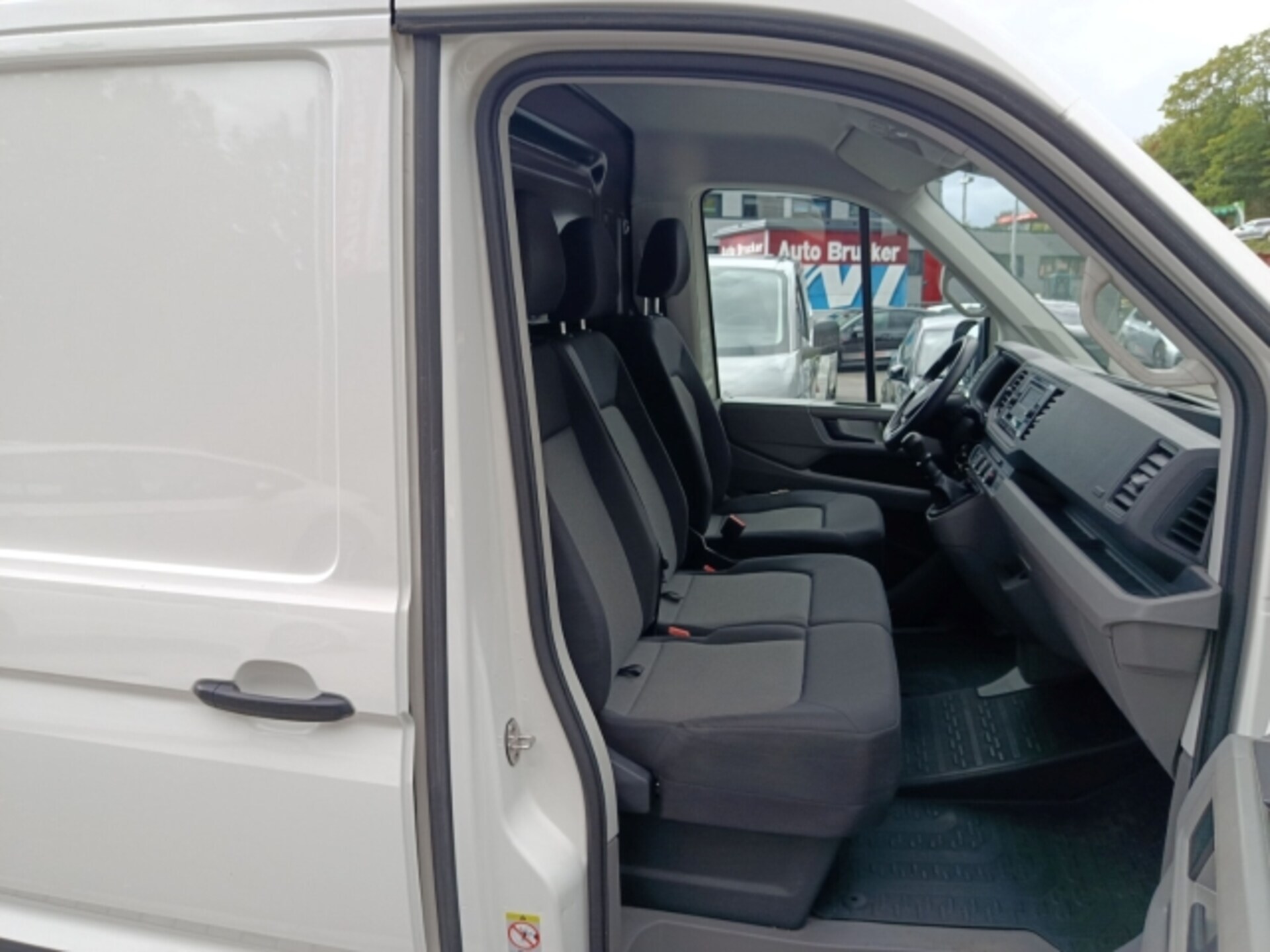 Volkswagen Crafter Kasten mittlerer Radstand