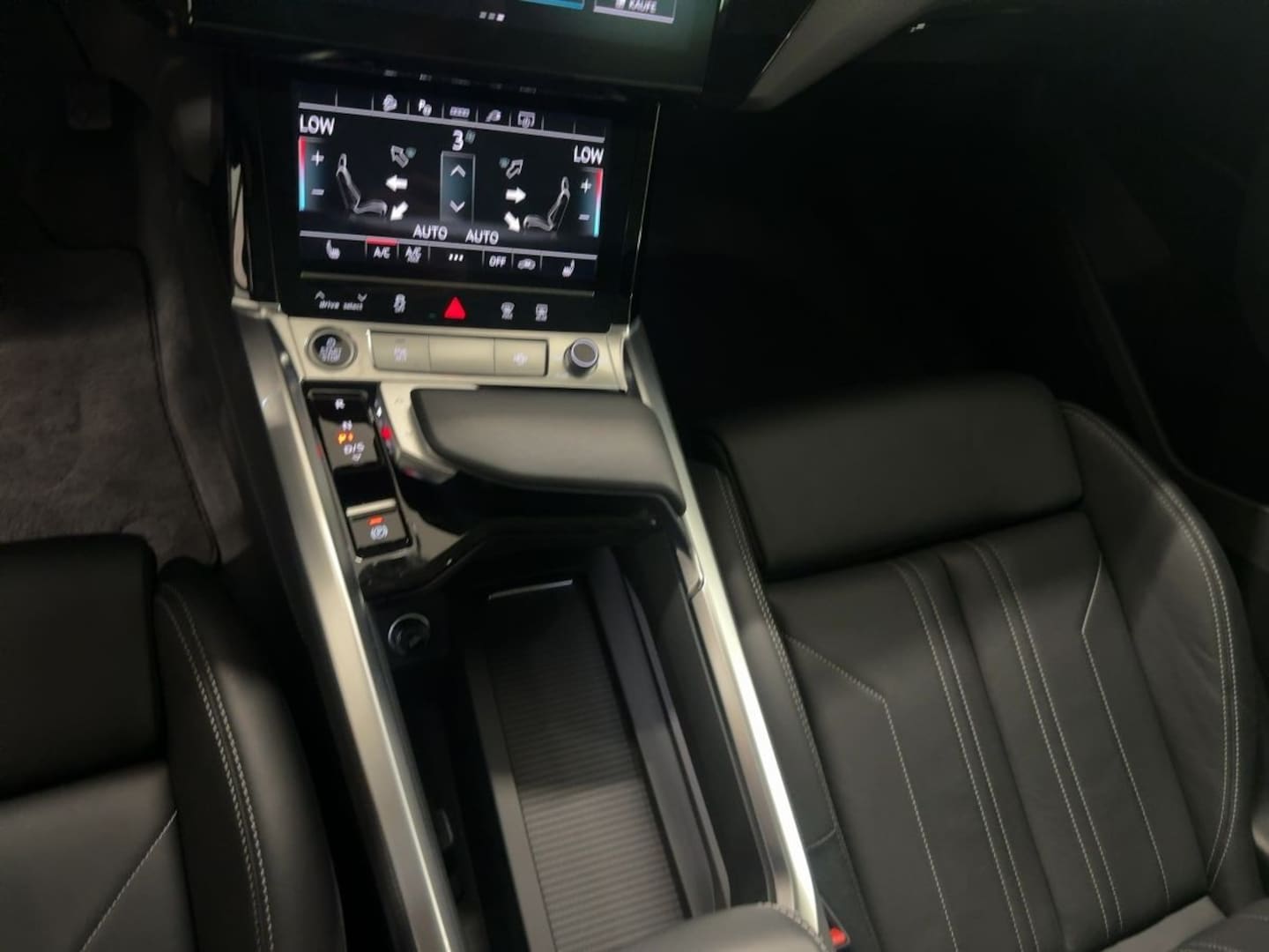 Bild über Audi Q8 e-tron advanced 55 e-tron quattro - für weitere Informationen kontaktieren Sie den Audi Partner