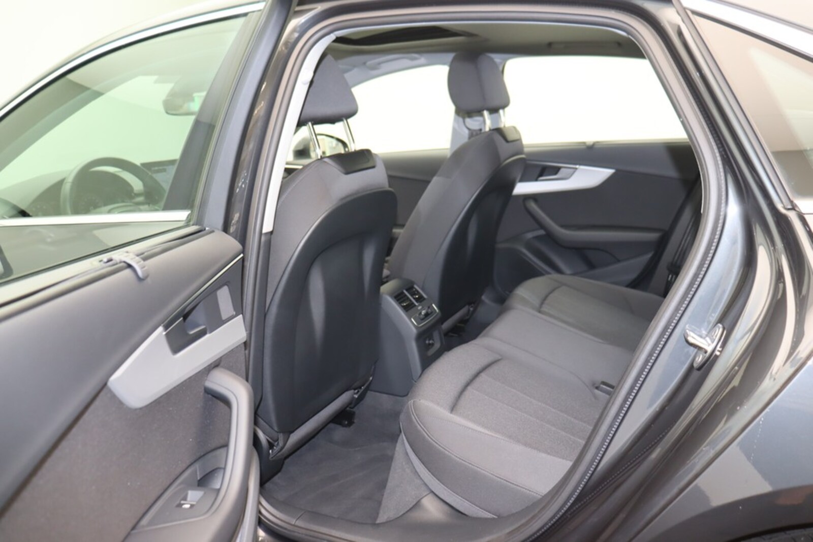 Audi A4 Limousine – Bild 12