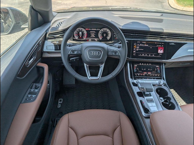 2026 Audi Q8 Premium Plus - Photo 7
