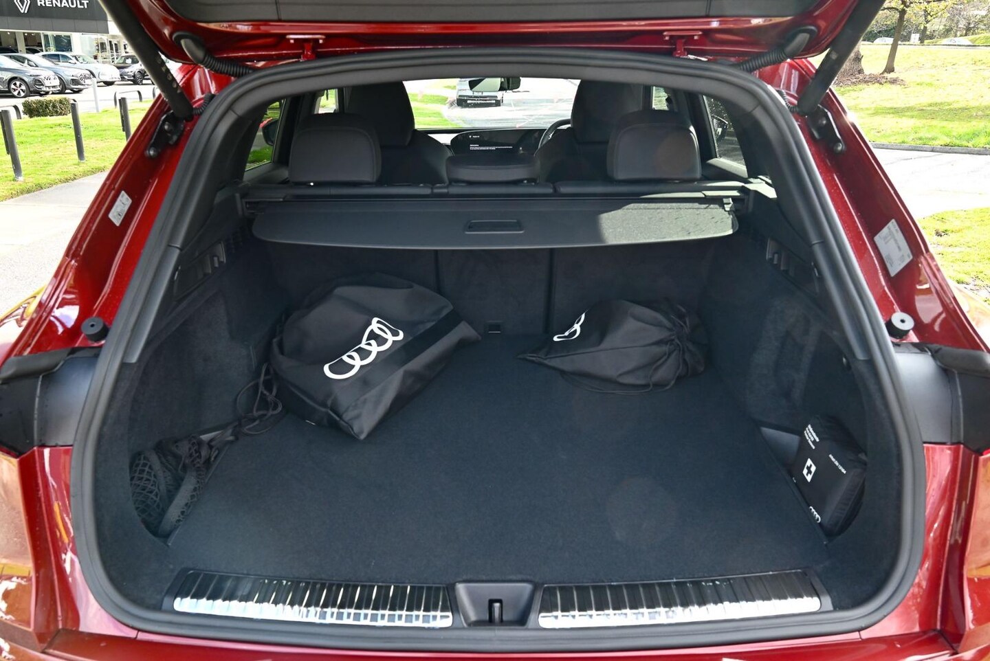 Image about Audi Q5 SUV e-hybrid quattro S tronic