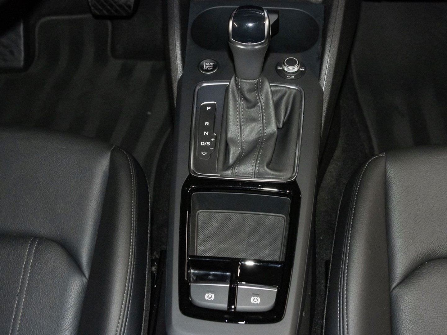 Bild über Audi Q2 advanced 35 TFSI 110(150) kW(PS) S tronic - für weitere Informationen kontaktieren Sie den Audi Partner