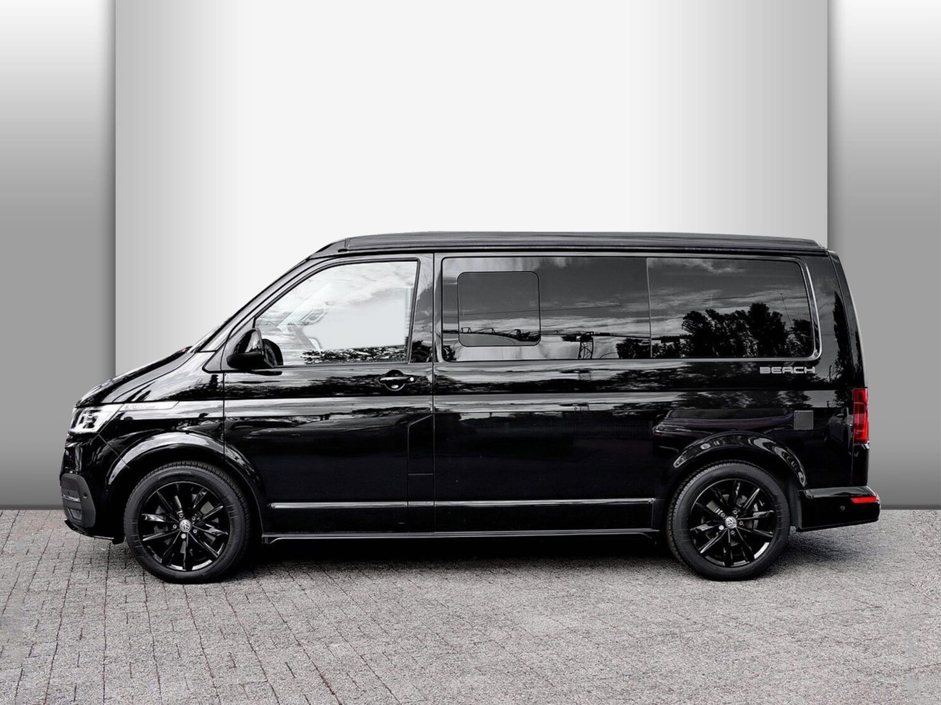 Volkswagen T6.1 California Beach