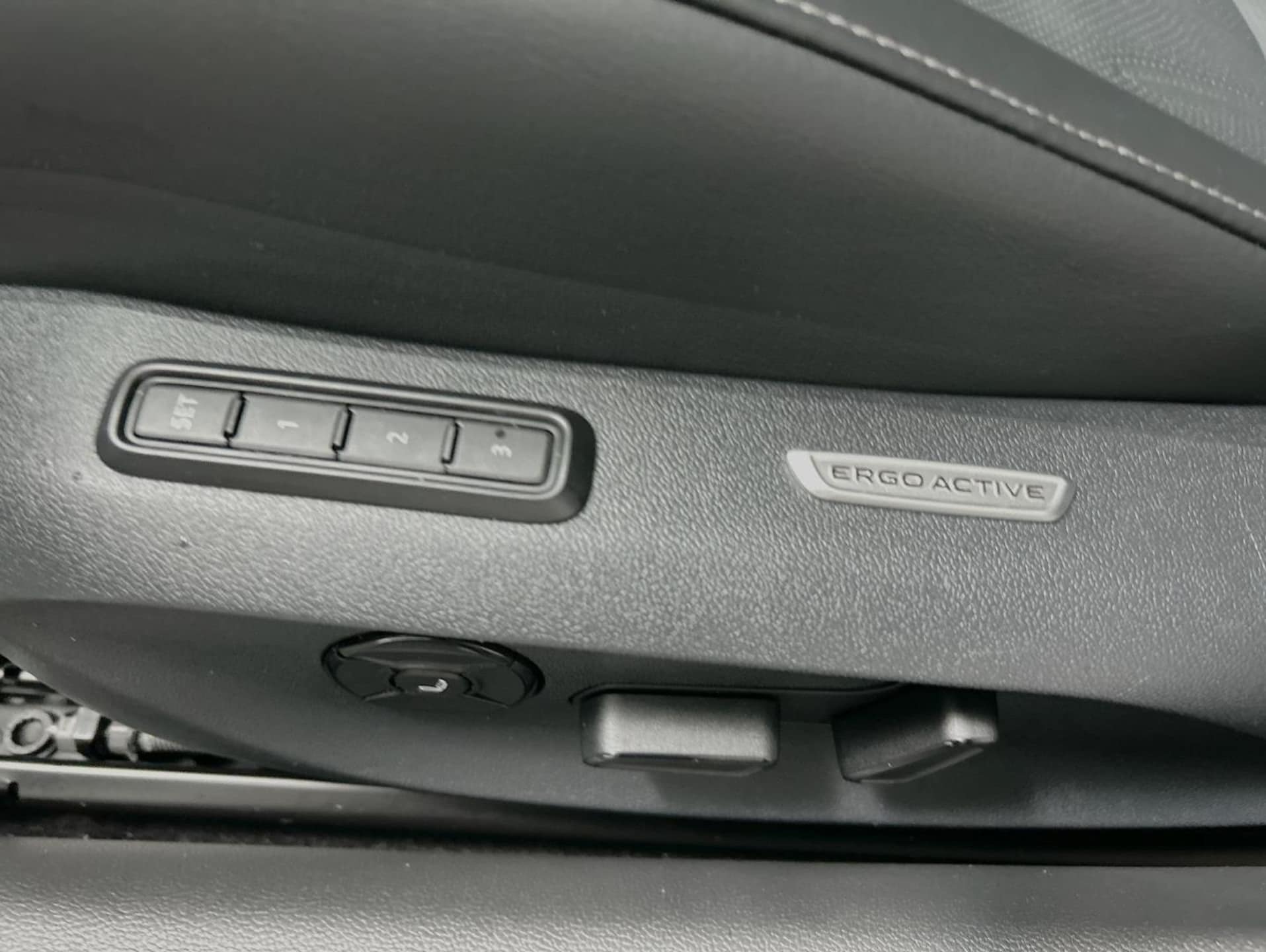 Volkswagen Passat Elegance