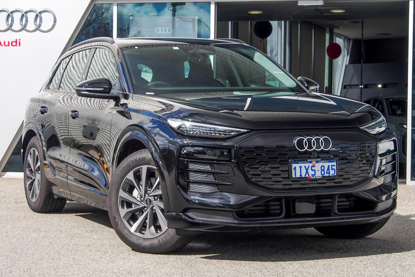 Image about Audi Q6 SUV e-tron e-tron