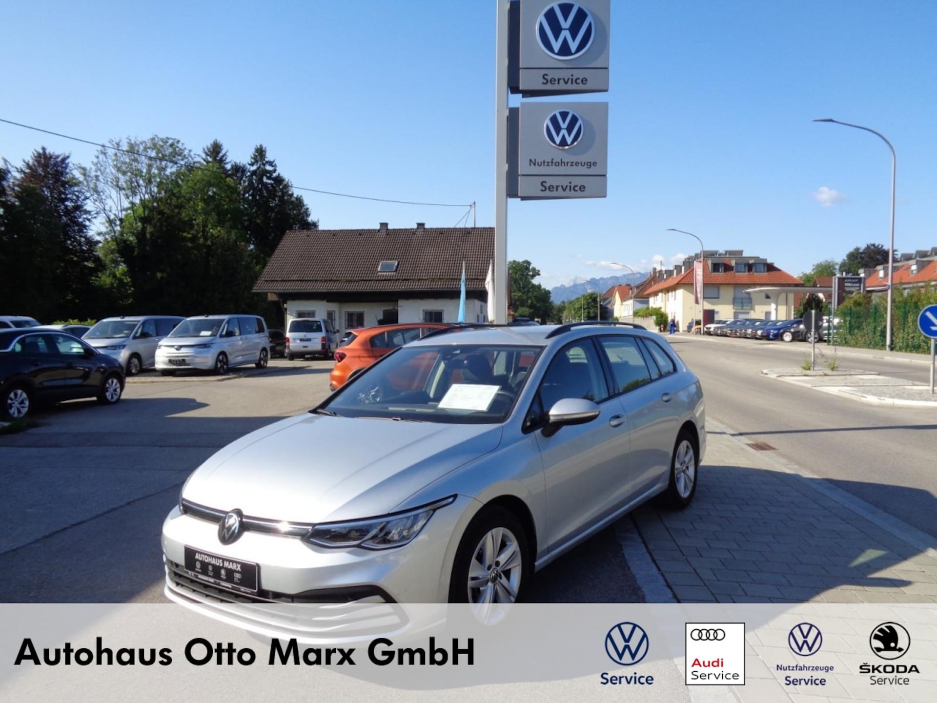 Volkswagen Golf Variant 2023 — Golf VIII Variant 2.0 TDI DSG Life (Navi, ACC,
