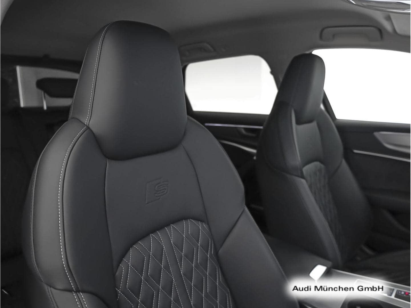 Bild über Audi S6 Avant TDI quattro tiptronic - für weitere Informationen kontaktieren Sie den Audi Partner