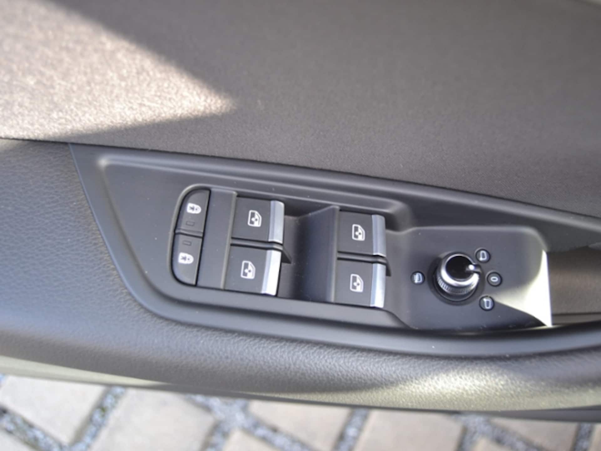 Audi A4 Limousine Advanced