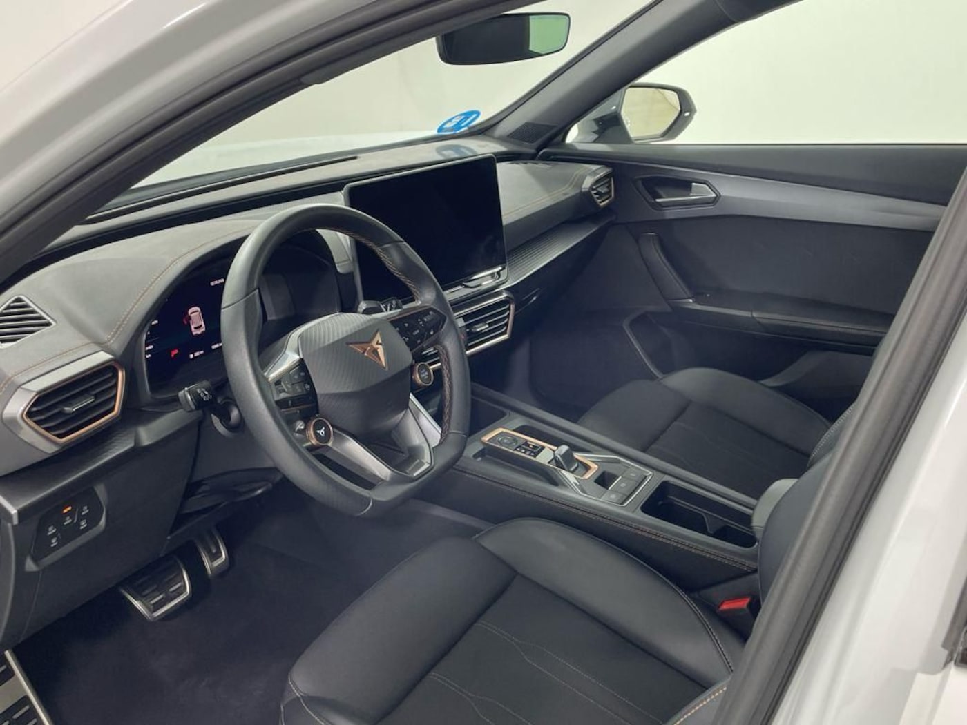 CUPRA Formentor 1.5 TSI e-Hybrid DSG 150 kW (204 CV) — photo 16
