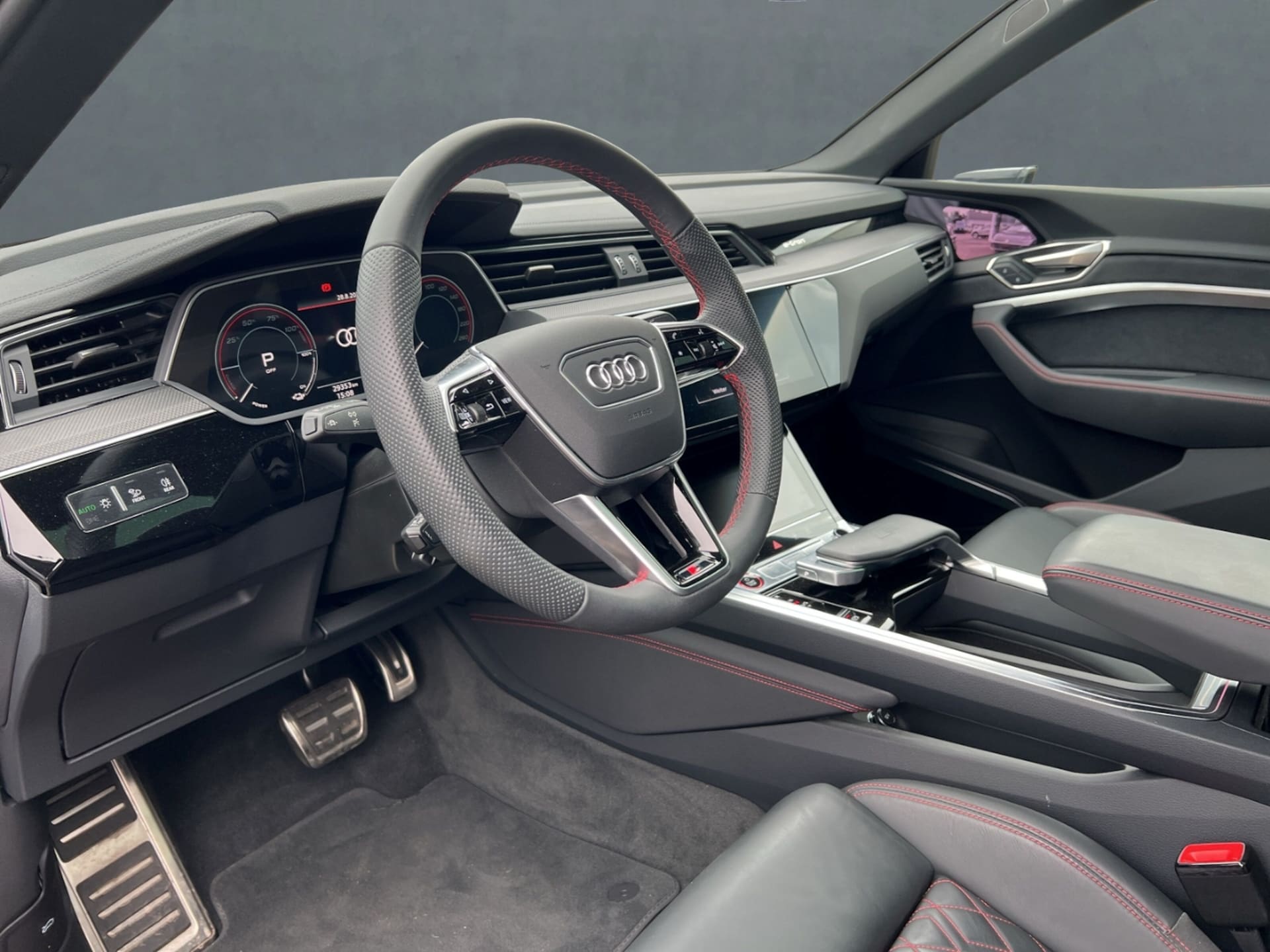 Audi SQ8 Sportback e-tron